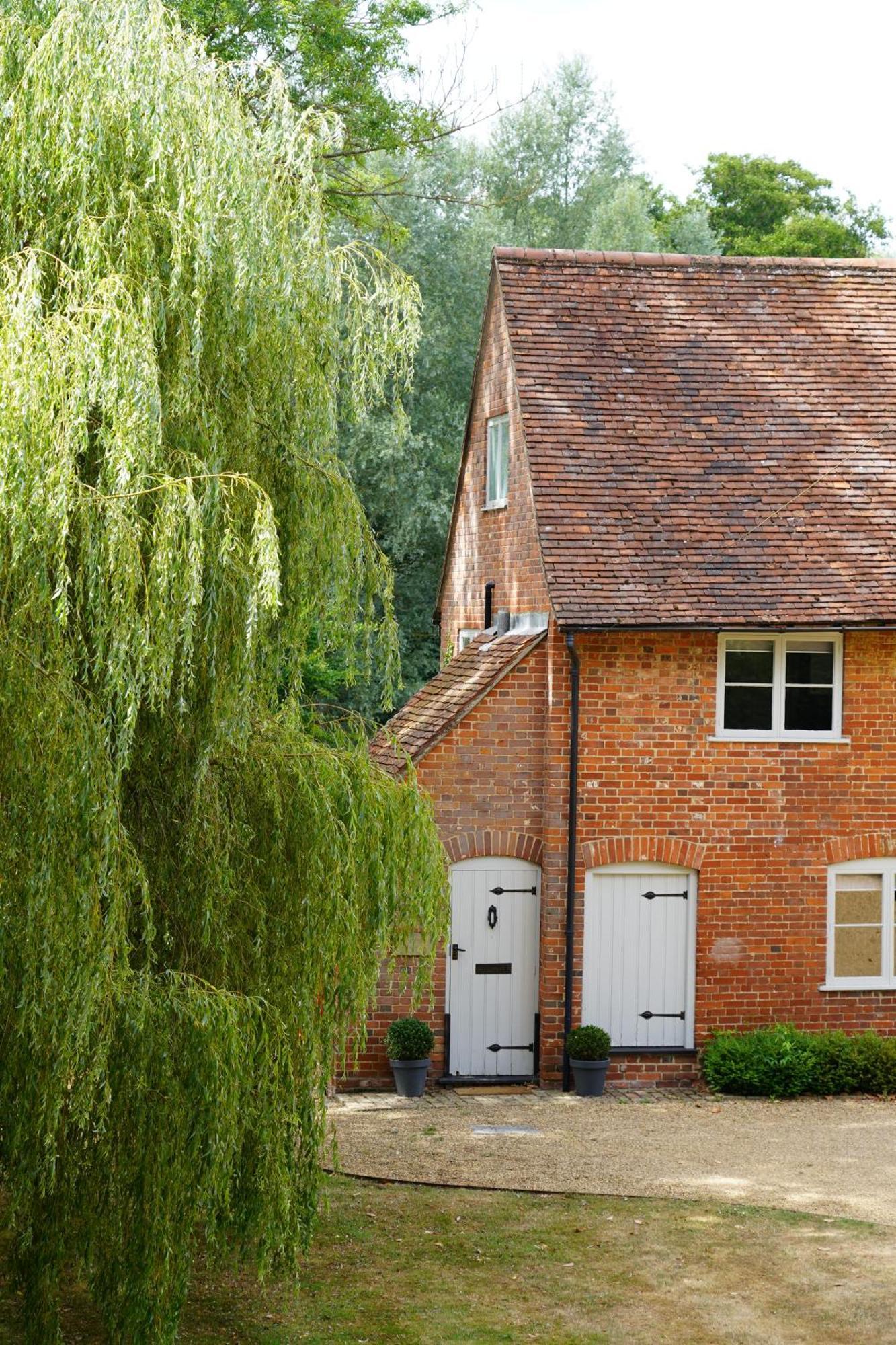 Idle Waters Villa Dedham Ngoại thất bức ảnh